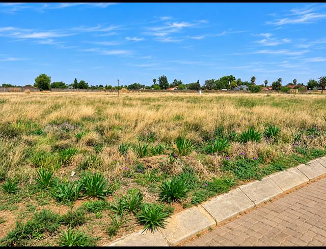 915M² VACANT LAND FOR SALE IN ARCON PARK